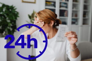 donna che si copre gli occhi con un amano per non guardare scontrino e orologio che segna 24 h